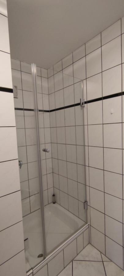 Moderne Ferienwohnung Lindlar, Dorf- Und Waldnah, Gratis W-Lan, Nr Bagian luar foto